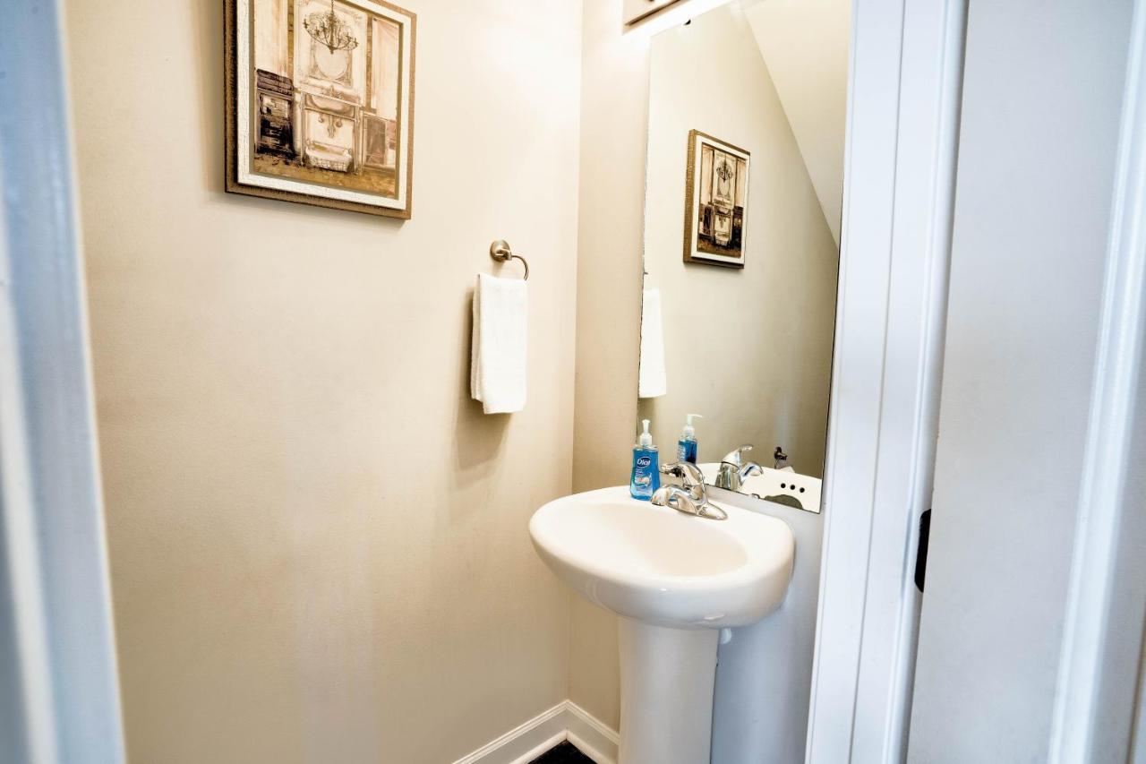 Kannapolis Elegant Townhouse - Pet Friendly Екстериор снимка