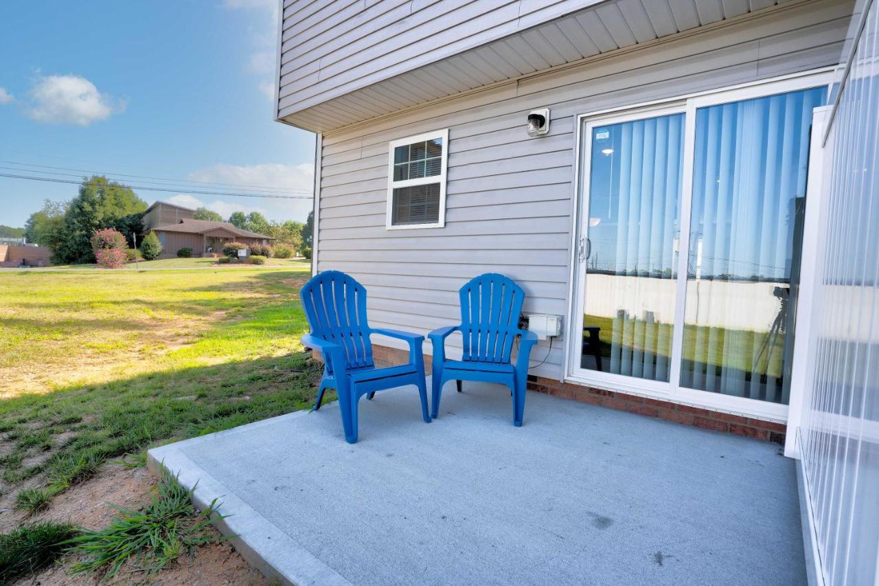 Kannapolis Elegant Townhouse - Pet Friendly Екстериор снимка